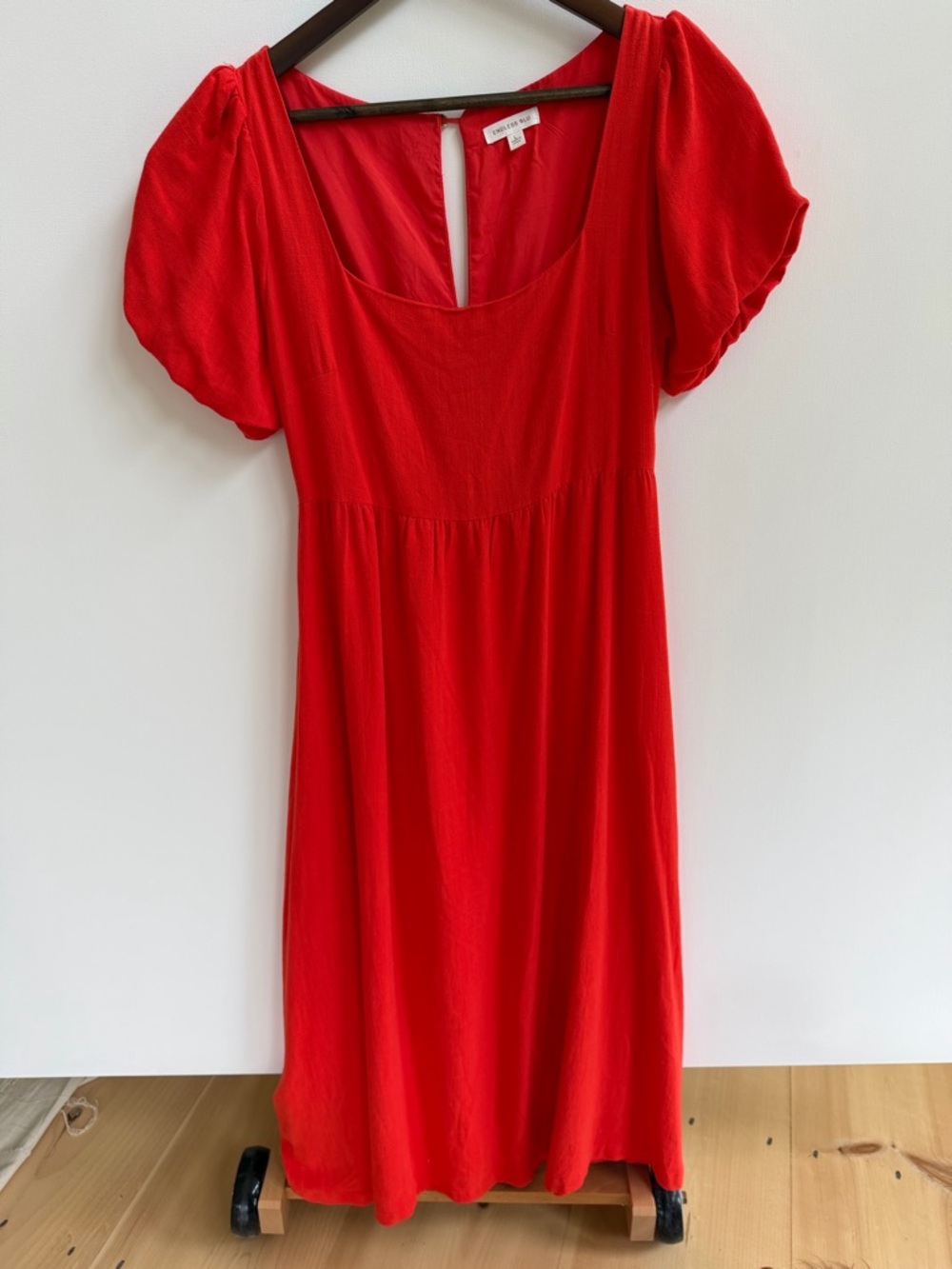 Bright Red Linen and Cotton Puff Sleeve Midi Dress